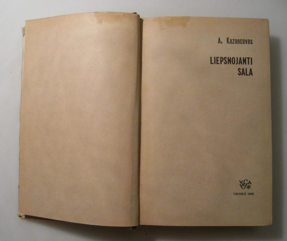Liepsnojanti sala - A. Kazancevas, knyga 5