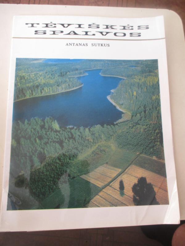 Tėviškės spalvos - Antanas Sutkus, knyga 3