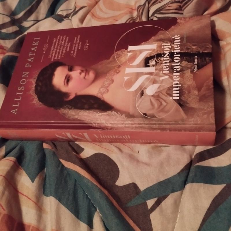 Sisi Vienišoji imperatorė - Allison Pataki, knyga 5