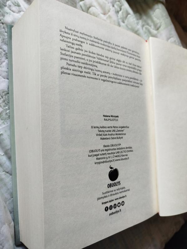 Raupsuotoji - Helena Miniszek, knyga 4