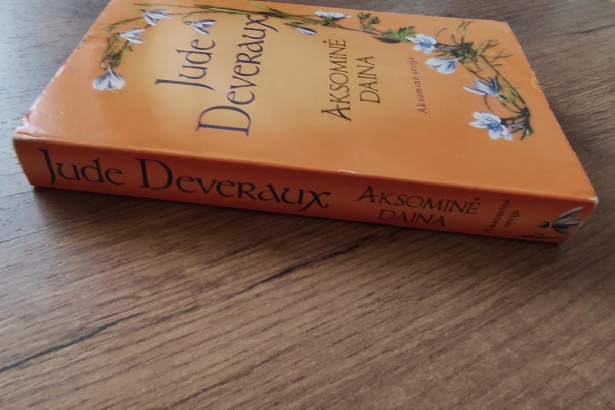 Aksominė daina - Džudi Devero, knyga 3