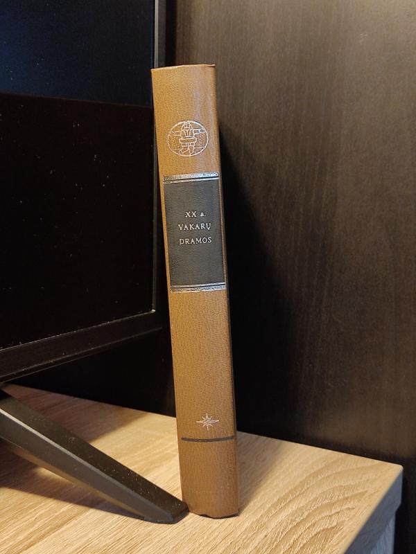 XX a. Vakarų dramos - Autorių Kolektyvas, knyga 3