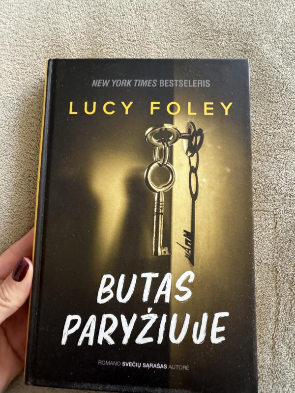 Butas Paryžiuje - Lucy Foley, knyga 2