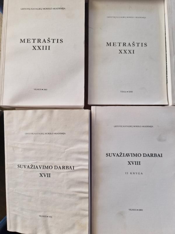 LKMA Lietuvių katalikų mokslo akademija. Leidiniai metraščiai, suvažiavimų darbai ir kt.   Viso 23 knygos. - Autorius nenurodomas, knyga 3