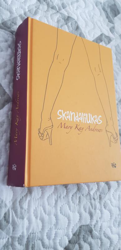 Skandaliukas - Mary Kay Andrews, knyga 3