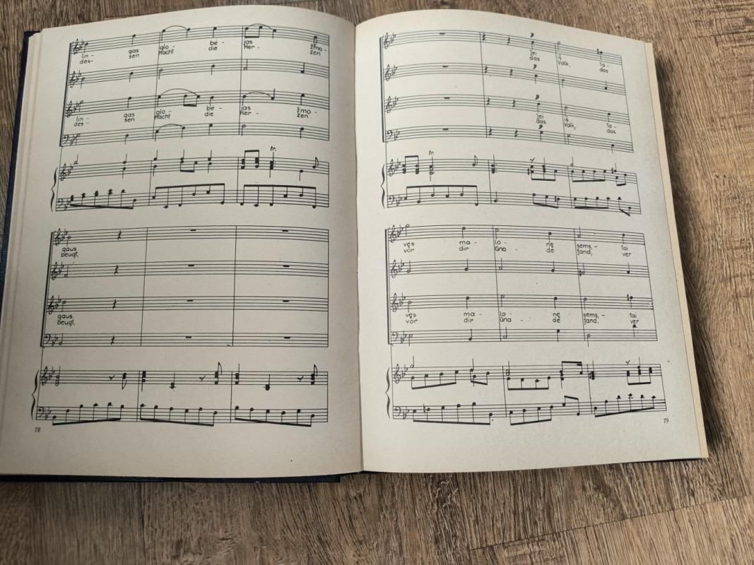 Klasikų kūriniai chorams - L. Abarius, A.  Gradeckas, knyga 4