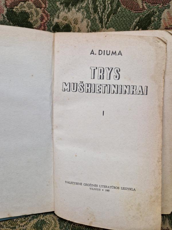 Trys muškietininkai 1 dalis - A.Diuma, knyga 2