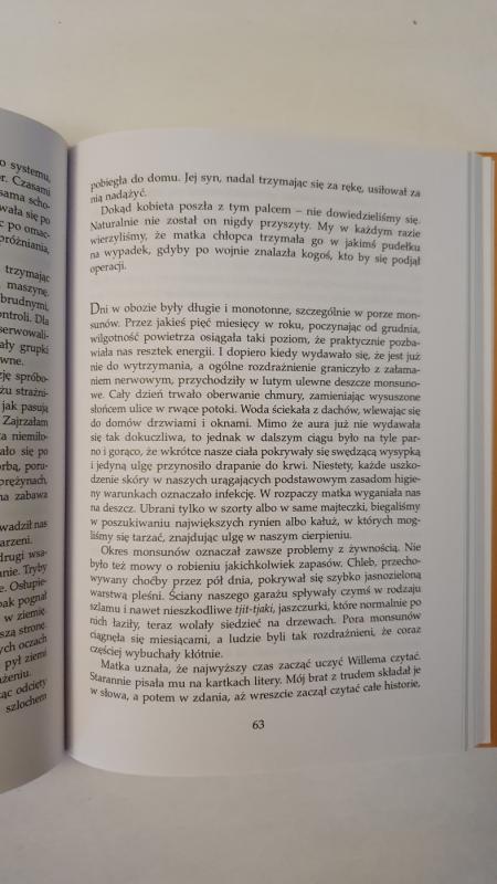 Szkarlatne drzewo nadziei - Clara Olink Kelly, knyga 3