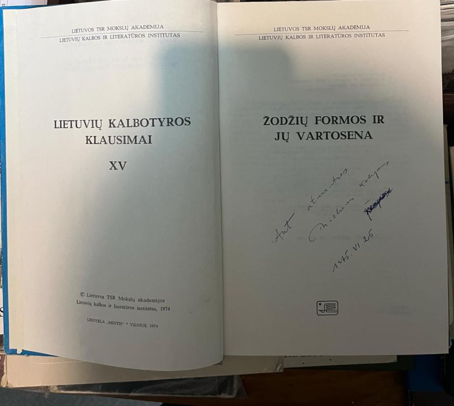 Lietuvių kalbotyros klausimai XV. Žodžių formos ir jų vartosena - Autorių Kolektyvas, knyga 3