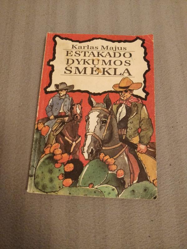 Estakado dykumos šmėkla - Karlas Majus, knyga 2