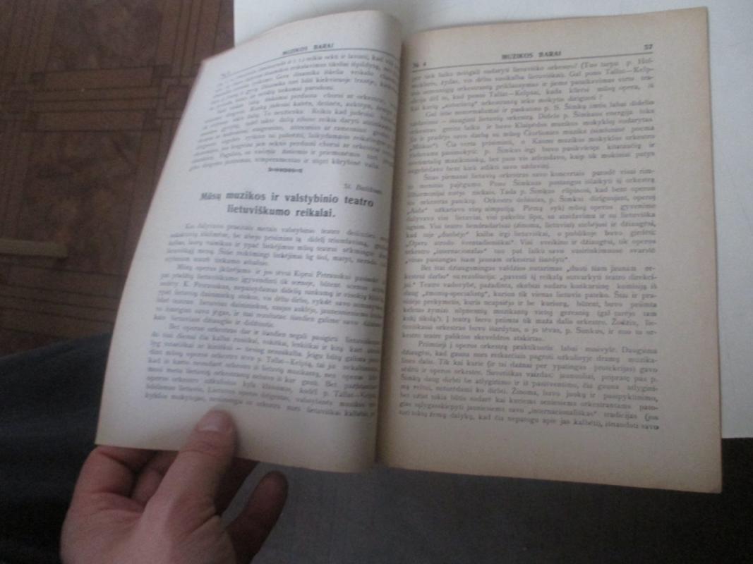 Muzikos barai, 1932 m., Nr. 4 - Autorių Kolektyvas, knyga 4