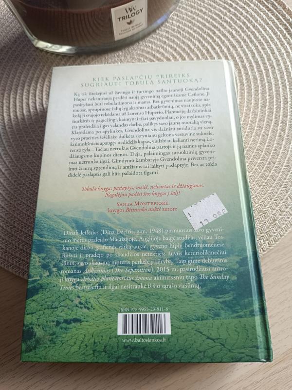 Arbatos plantatoriaus žmona - Dinah Jefferies, knyga 4