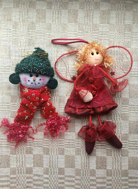 Medžiaginiai Kalėdų eglutės žaisliukai: angeliukas ir sniego senis - , namai ir interjeras