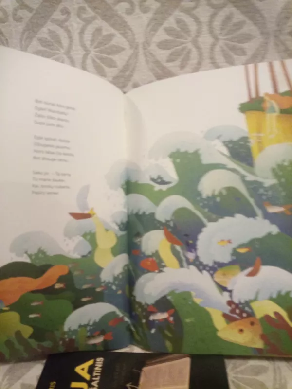 Eglė žalčių karalienė - Salomėja Nėris, knyga 4