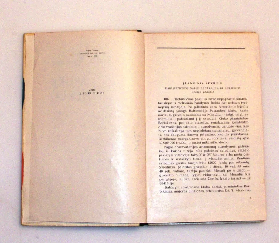 Aplink mėnulį - Žiulis Vernas, knyga 6