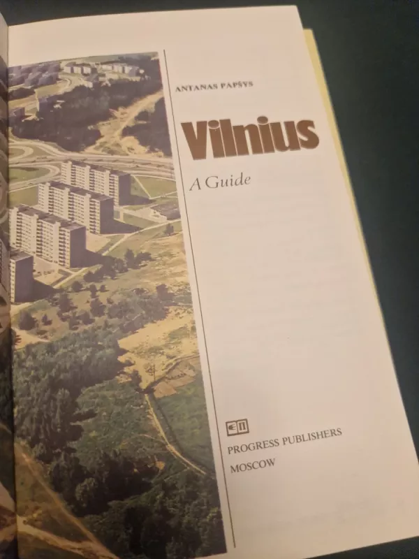 Vilnius. A Guide - Antanas Papšys, knyga 3