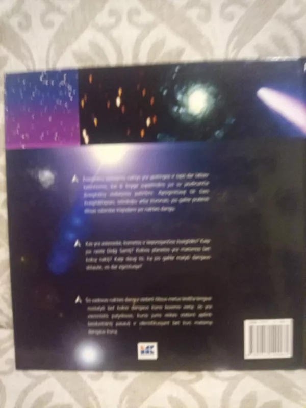 Žvilgsnis į žvaigždes: vadovas nakties dangui stebėti ištisus metus (su planisfera) - Robin Kerrod, knyga 4