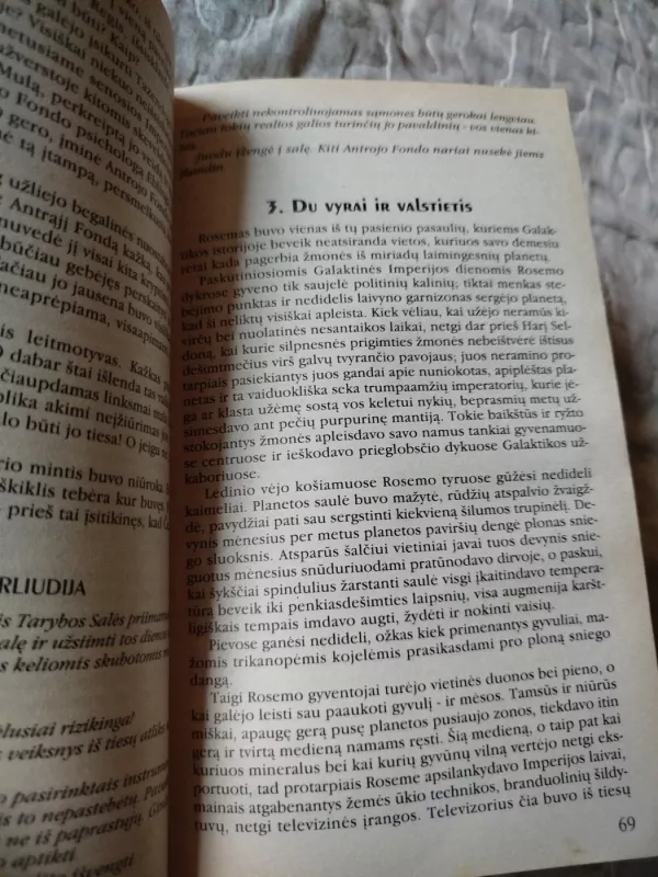 Antrasis fondas - Isaac Asimov, knyga 4