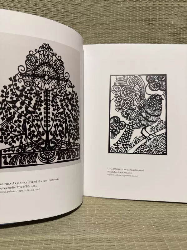 Karpinių Kalėdos. Papercut Christmas - Autorių Kolektyvas, knyga 3