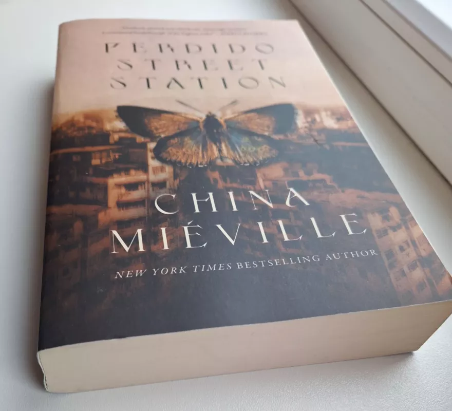 Perdido street station - China Miéville, knyga 4
