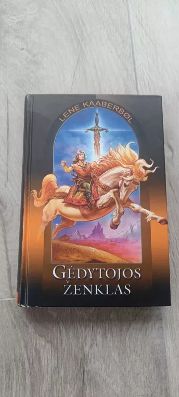 Dina, Gėdytojos duktė - Lene Kaaberbol, knyga 4