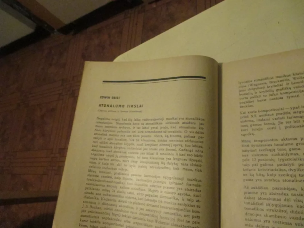 Muzikos barai, 1940 m., Nr. 2 - Autorių Kolektyvas, knyga 4