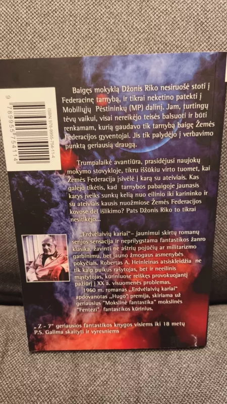 Erdvėlaivių kariai - Robert A. Heinlein, knyga 6