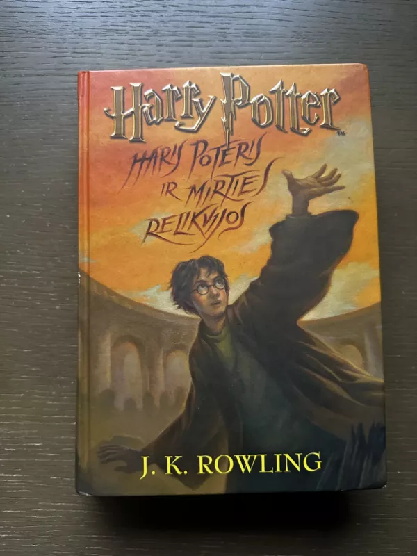 Haris Poteris ir Mirties relikvijos pirmas leidimas, 2008m. - J. K. Rowling, knyga 4