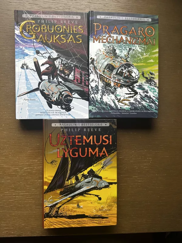 Pragaro mechanizmai - Philip Reeve, knyga 3