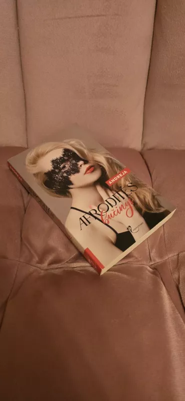 Afroditės bučinys - Autorių Kolektyvas, knyga 4