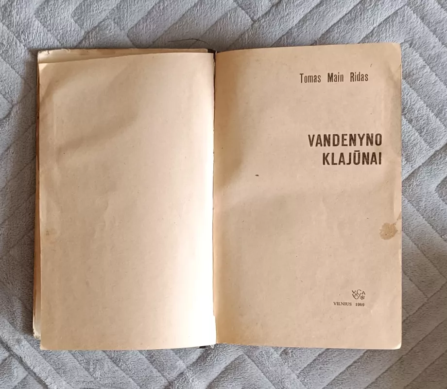 Vandenyno klajūnai - Tomas Main Ridas, knyga 3