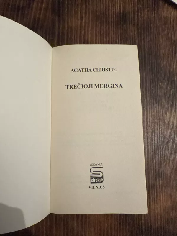 Trečioji mergina - Agata Kristi, knyga 3