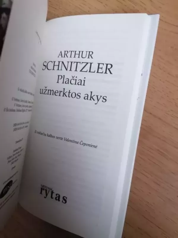 Plačiai užmerktos akys - Arthur Schnitzler, knyga 3