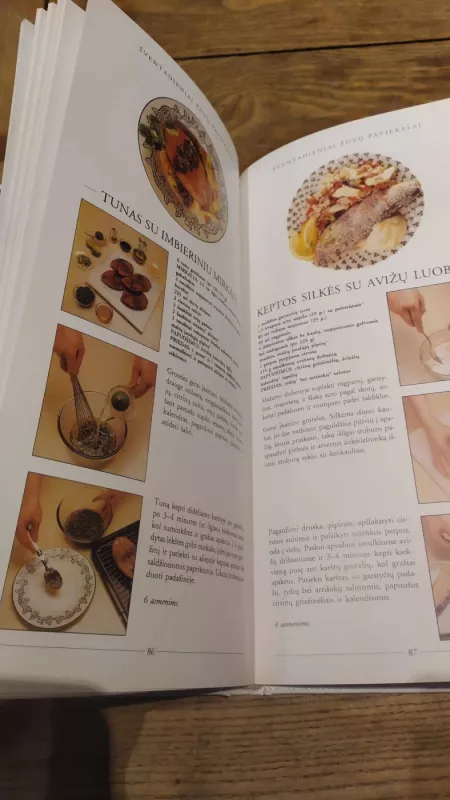 Žuvys ir kitos vandenų gėrybės - Hilaire Walden, knyga 3