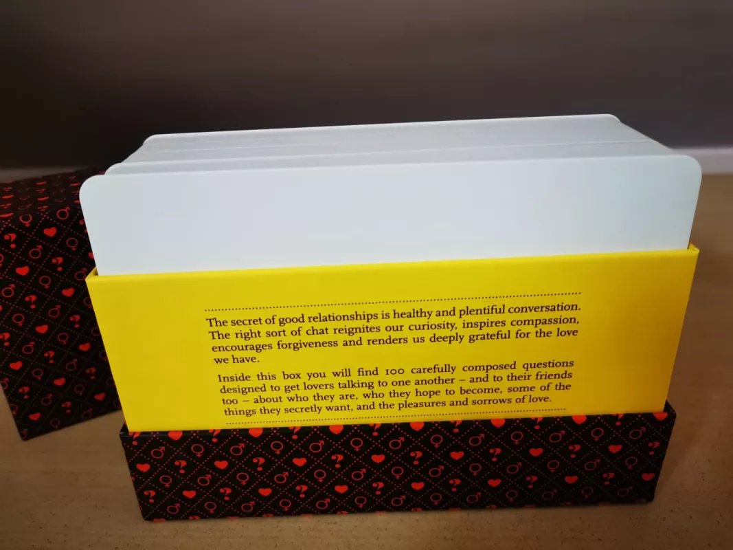 The School of Life - 100 Questions: Love Edition - A Toolkit for conversation. - , stalo žaidimas