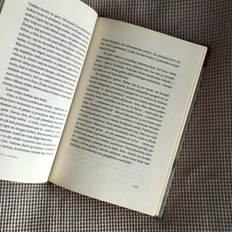 Skaitymas tamsoje - Seamus Deane, knyga 4