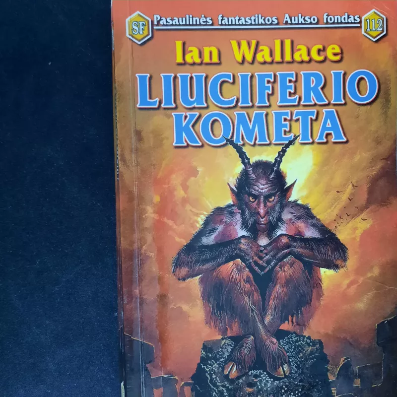 Liuciferio kometa  (112) - Ian Wallace, knyga 2