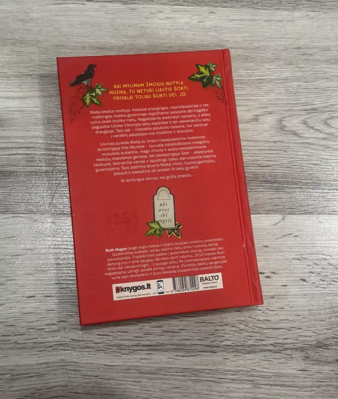 Ypatinga Selės išmintis - Ruth Hogan, knyga 3