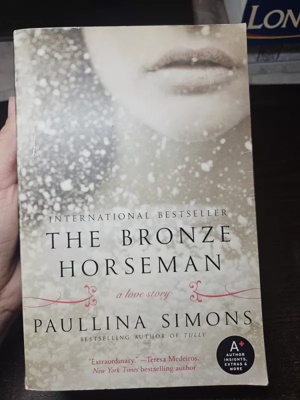 The bronze horseman - Pullina Simons, knyga 2