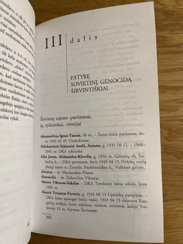 Ūžė žalia giria - Viktoras Alekna, knyga 3