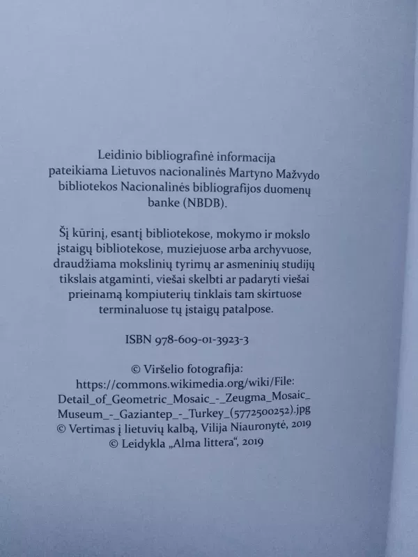 Homo sum: lotyniški aforizmai, citatos ir kasdieniai posakiai apie žmogų - Vilija Niauronytė, knyga 5