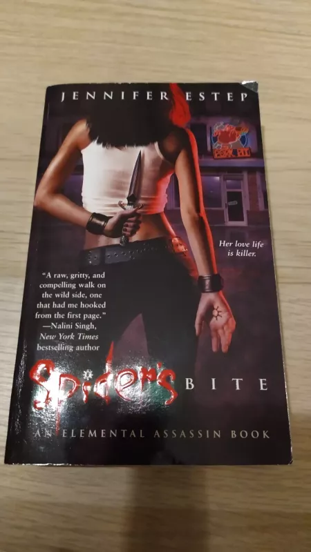 Spider's Bite - Jennifer Estep, knyga 2