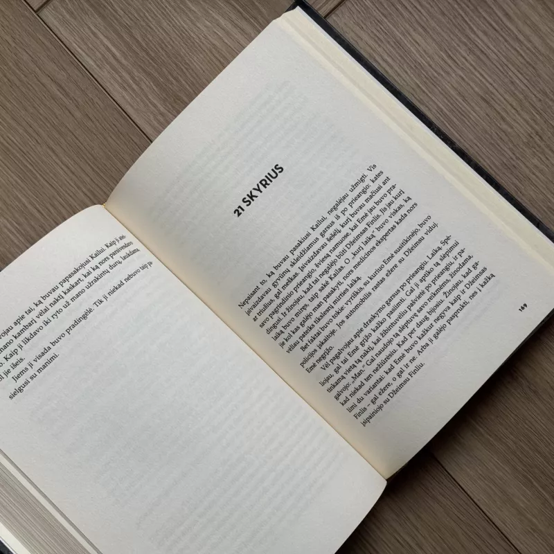 Tobula Nepažįstamoji - Megan Miranda, knyga 6