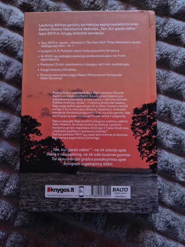 Ten, kur gieda vėžiai: romanas - Delia Owens, knyga 3