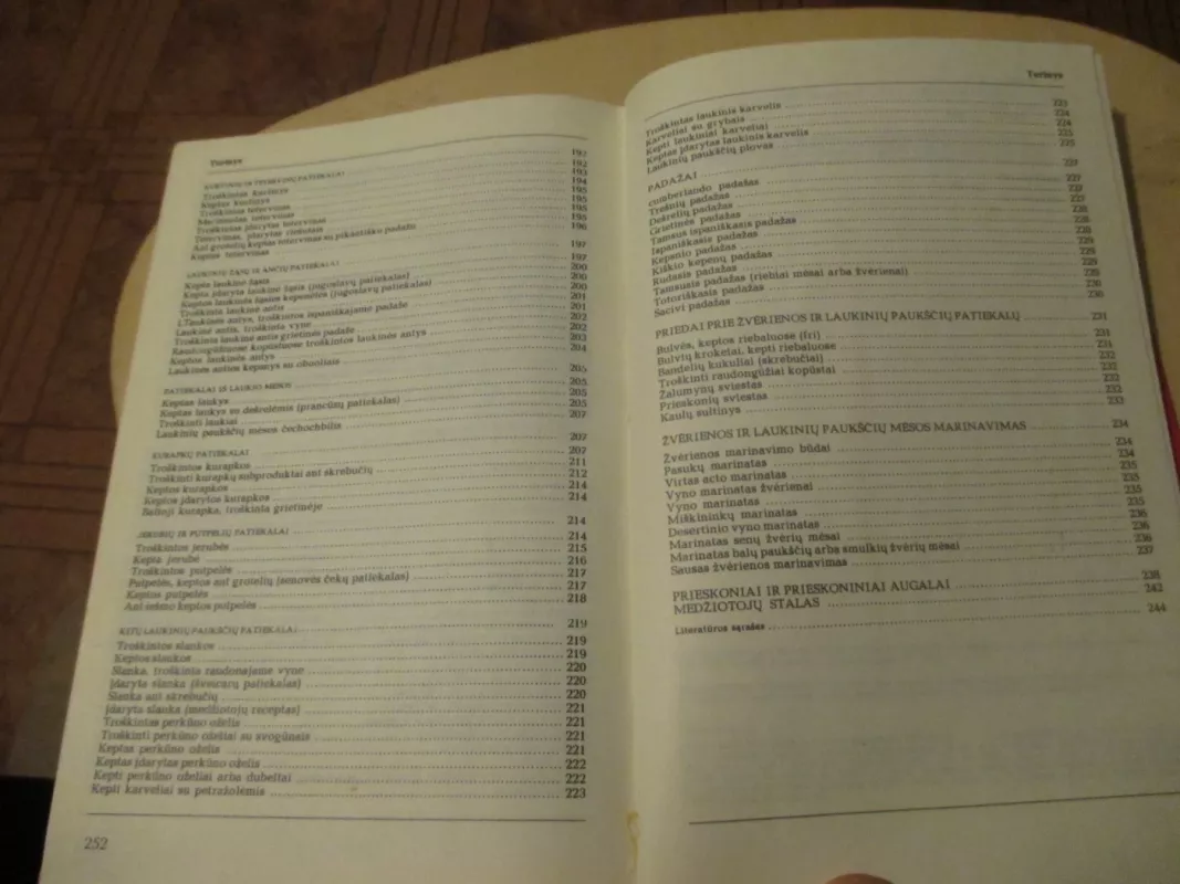 Medžiotojo vaišės - Bronius Kačkus, knyga 4