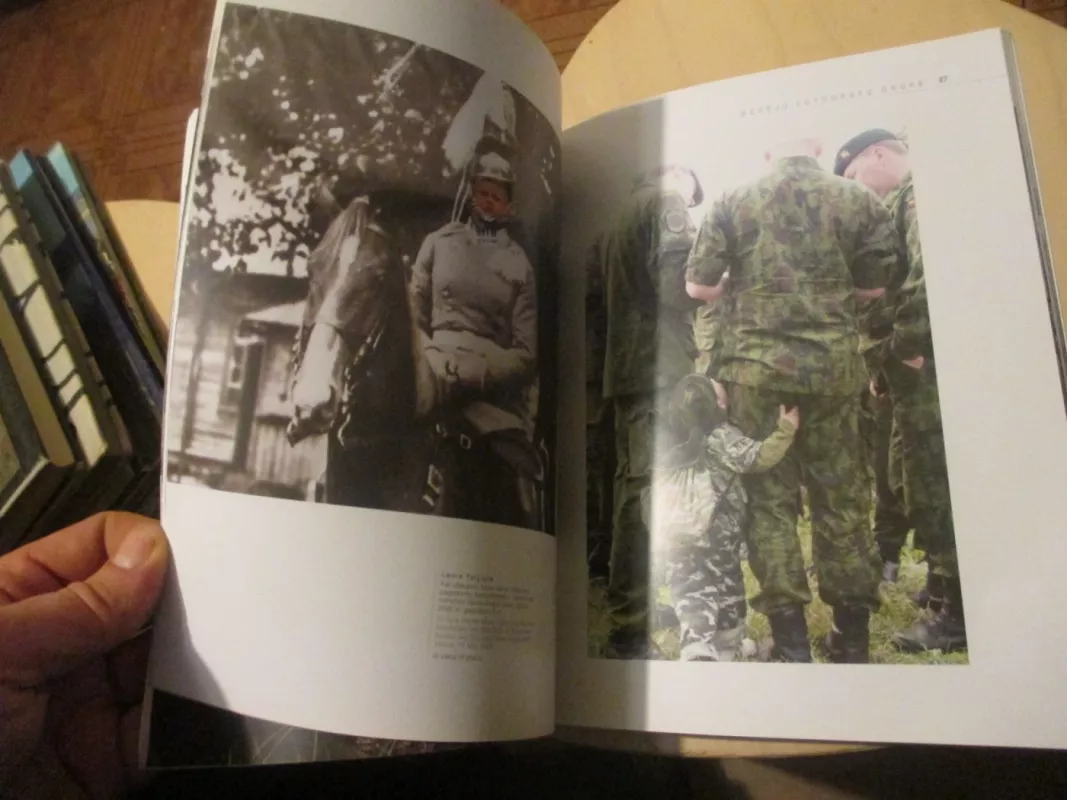 Lietuvos kariuomenė fotografijoje 2008-2009. Tado Dambrausko foto konkursas - Autorių Kolektyvas, knyga 5