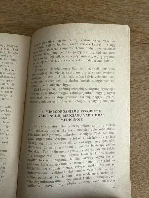 Mikroorganizmų vaidmuo žmogaus gyvenime - A. Joffe, knyga 6