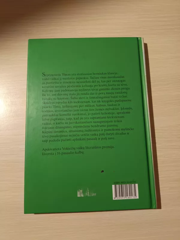 Raudonbatis ir šimtažingsnis - Ursula Wolfel, knyga 3