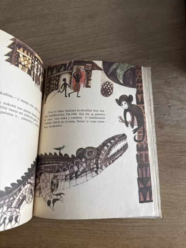 Meškiuko Nulėpausio pasakos - Česlavas Jančarskis, knyga 6