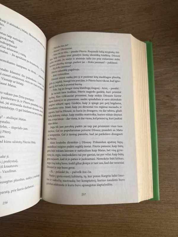 Devyniolika minučių - Jodi Picoult, knyga 6